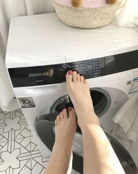 卡通美女头像_BD韩语免费观看