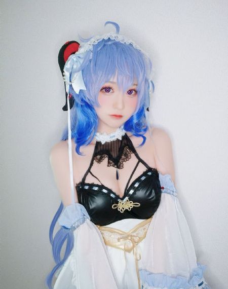 娇小美女xx处_正片免费观看