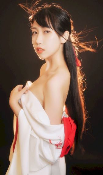 男人边吃奶边揉进去视频免费_蓝光免费高清观看