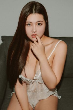狼与美女歌词中文歌词_高清神马影院在线