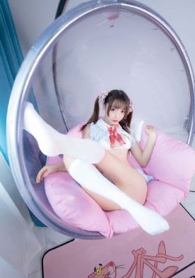 午夜蜜桃性感美女_超清在线观看