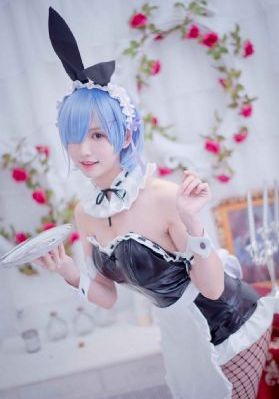 国产AV老师无套白丝AV调教_全集无删减版高清免费观看